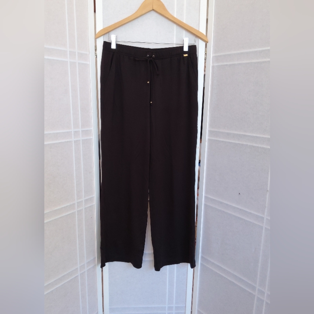 NWOT ! St. John Spa brown jersey knit pants
